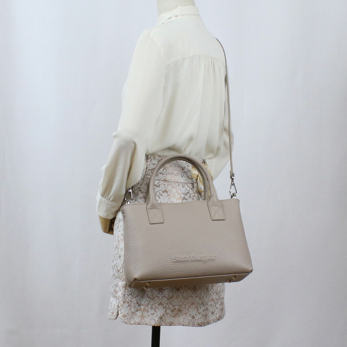 サラバーグラー トートバッグ レディース REGINA BUFALO レザー イタリア 76 TAUPE グレー系 バッグ SBR076021