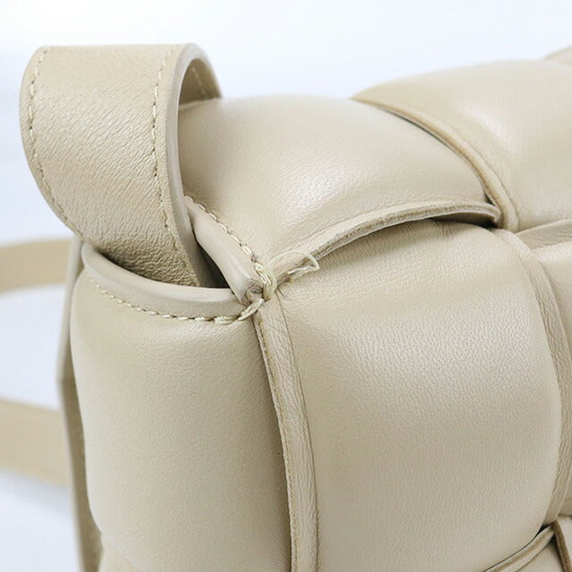 中古 ボッテガヴェネタ 斜め掛け ショルダーバッグ レディース BOTTEGA VENETA イントレチャート パデット カセット 591970 VCQR1 9782 USDBO100260011