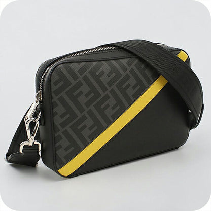 中古 フェンディ ショルダーバッグ メンズ ブランド FENDI ダイアゴナル カメラケース 7M0286 ブラック USDFE117560011