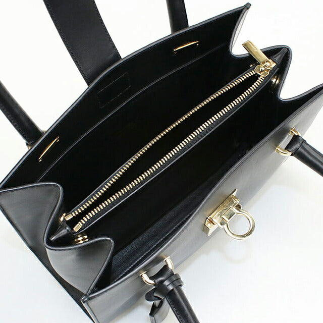バッファロースカル　短期出品　貴重即決早い者順にて (OLIVE)の Leather Horse / DR.BAG(L) tagliovivo x Manamis Aleksandr 置物