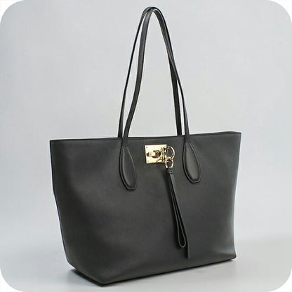 中古 フェラガモ トートバッグ レディース ブランド FERRAGAMO ガンチーニ 21 H655 ブラック USDFR111977011