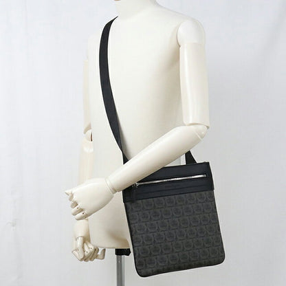 中古 フェラガモ ショルダーバッグ メンズ ブランド FERRAGAMO 24 A225 ブラック USDFR114088011