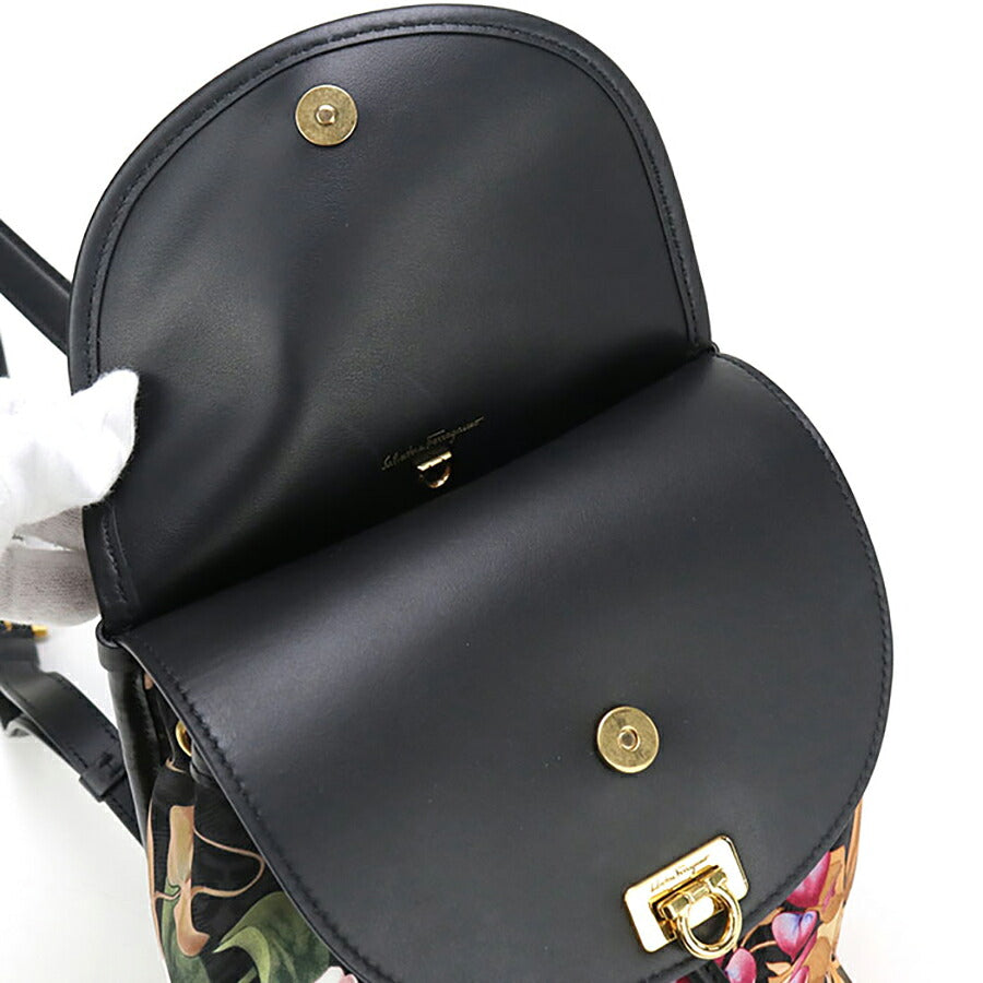 中古 フェラガモ リュック レディース ブランド FERRAGAMO ガンチーニ バックパック 21 H987 ブラック バッグ USDFR96668011