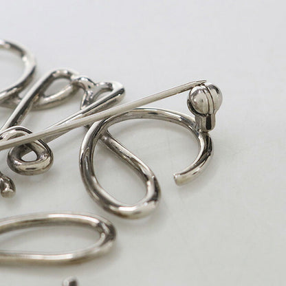 中古 ロエベ ブローチ レディース ブランド LOEWE アナグラム 111.25.020 シルバー 小物 USDLO100612011