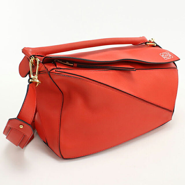 美品　LOEWE(ロエベ)　赤　ハンドバッグ パーティーバッグ 中古 ロエベ ハンドバッグ レディース ブランド LOEWE パズル バッグ