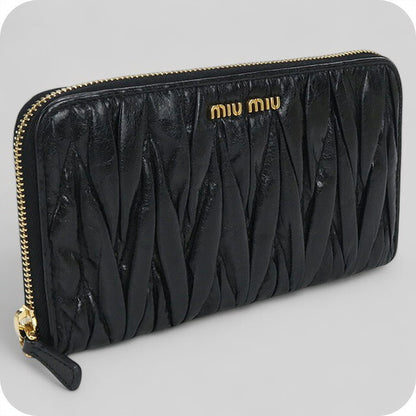 中古 ミュウミュウ 長財布ラウンドファスナー レディース ブランド MIUMIU マテラッセ ジップアラウンド レザー ブラック 財布 USDMI100412011
