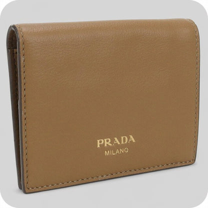 中古 プラダ 二折財布 レディース ブランド PRADA 二折り財布 レザー ブラウン 財布 USDPR100409011
