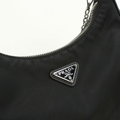 使用的Prada Crossbody肩带为女性品牌Prada Prada Re Edition 2005 1BH204黑色包USDPR95735011
