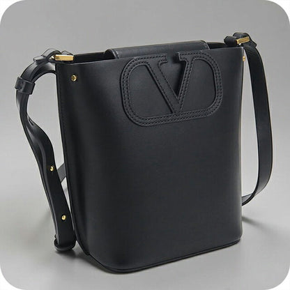 中古 ヴァレンチノ ショルダーバッグ レディース ブランド VALENTINO フィルミー バケットバッグ レザー ブラック USDVA121587011