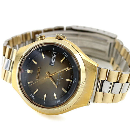 Used overhauled SEIKO Bellmatic Alarm Day Date 4006 Estimated year made in 1967 4006-6060 Analog wristwatch Brand Men&