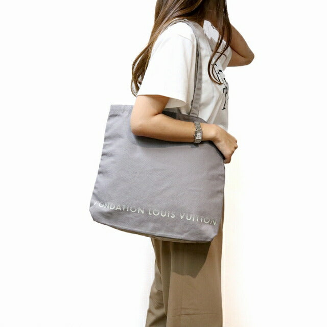 LOUIS VUITTON FONDATION トートバッグ　限定バック LOUIS VUITTON ルイヴィトン美術館限定 トートバッグ ポケット
